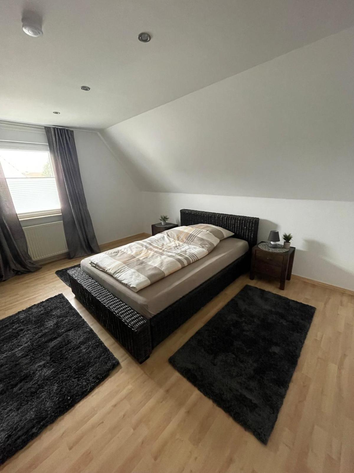 Appartement Am Stadtrand Von Minden Exteriör bild